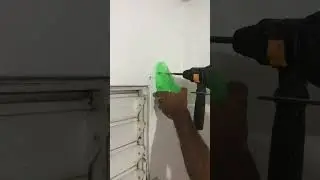 T&eacute;cnica al taladrar pared y evitar polvo  #alba&ntilde;il #taladro #polvo