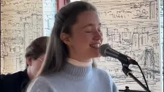 Mirror (Acoustic) - Sigrid - New York 2022