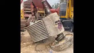 Stone Crusher hammer repairing with strange method #stonecrusher #hammer #shorts
