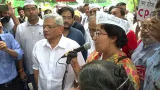 D Raja Seetaram yechuri Atul Anjan CPI leaders and  AAP leader Atishi marlin protest at jantar manta