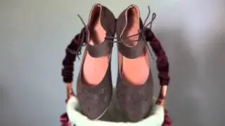 TOP-Damenschuhe aus gemustertem Leder