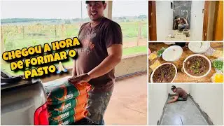 CHEGOU AS SEMENTES PRA REFORMAR O PASTO ONDE QUEIMOU| COME&Ccedil;AMOS COLOCAR OS RODAP&Eacute;S|TARDE COM CHUVA🙌🏼
