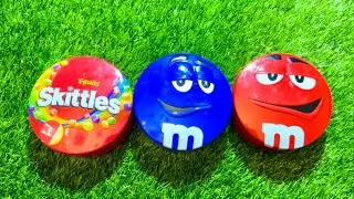 Unboxing Therapy: Giant M&M&rsquo;s Rainbow ASMR for Pure Bliss!