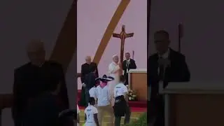 Papal Power on Parade Youth, Symbols, and the Cross of Conquest