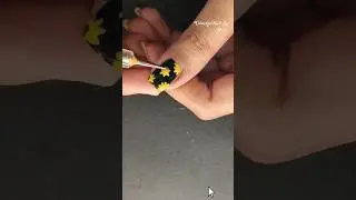 Easy Sunflower Nail Art #youtubeshorts #shorts #nailart #sunflower