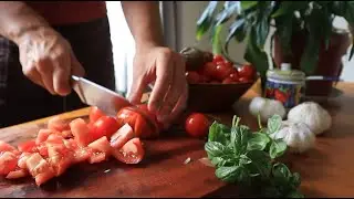 Homemade Creamy Tomato Sauce | No Blanching Needed