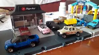 Matchbox Action Drivers Playsets - Fuel Station - Pizza Hut - Ferry Port 