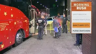 Texas migrants arrive on bus to Philadelphia