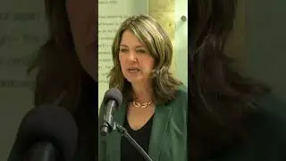 Danielle Smith hits back at Mark Carney&rsquo;s comments