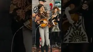 Is it Her🌹Favorite Song with Them? #bluegrass