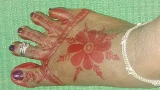 आलते मेंहदी डिजाइन #flowers #foot 👣♥️👣🌹👣🌿