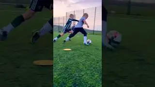 Elite dribbling skills 🤩😍#realmadridshorts #academy #soccerskills #skills #shortfeed #youtubesearch