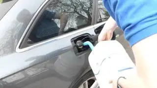 How to refill your AdBlue tank with a 10L Container