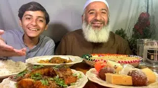 Rooty Aur Maly Machli Ke Salan Aur Taly Huvy Machli Aur Mithai  | Molvi Eating
