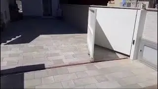 Cancello automatico ad impacchettamento laterale per spazi ridotti