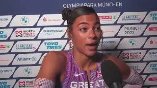 Nicole Yeargin on her leg of the bronze medal-winning 4x400m relay at Munich 2022
