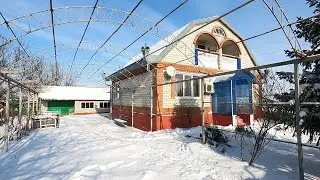 What houses do they live in Russia