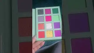 #unearthlycosmetics #sostrange #makeuplook #duochromes