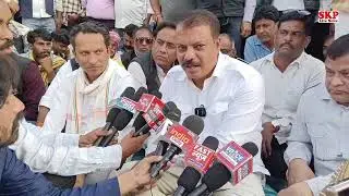  कुक्षी।सीमेंट फैक्ट्री उधोग शुरू किए जाने की प्रक्रिया को लेकर ग्रामीणों  का  धरना