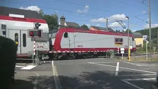 Spoorwegovergang Drauffelt (L) // Railroad crossing // Eisebunn Kr&auml;izgang