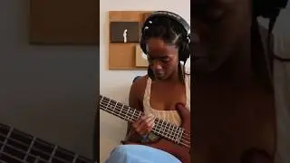 Al&ocirc; Al&ocirc; by Gretchen Parlato - Bass Cover Short #jazz #latin #vocals #bass #lefty #shorts #fyp