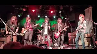 Close Enemies jamming to Sick As A Dog with Charlie Starr from Blackberry Smoke