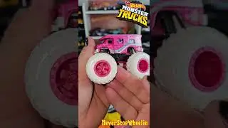 Barbie Ultimate Camper 2023 HotWheels Monster Trucks unboxing!
