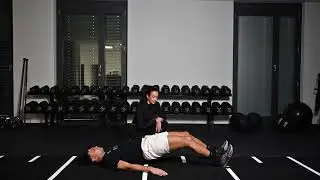 Bilateraler Hamstring Curl  mit Slidern exzentrisch