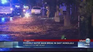 Possible main break causes water to gush out of Hawaii Kai road