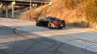 Chrysler 300 SRT8 6.1 Hemi sliding