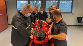Speciaal voor de basisscholen te Neeroeteren een rondleiding doorheen de brandweerkazerne van Genk