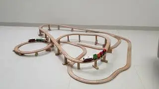 Simple Lillabo Toy Train Track design with 2 Toy Trains