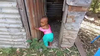  BREASTFEEDING  2 BABIES😲//THE OLDER CHILD STILL WANTS MILK !