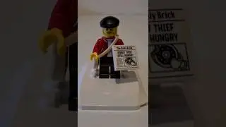 LEGO 10278 Police Station Minifigure:Newsstand Operator