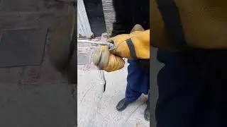 lineman work in street pakistan  , hard work