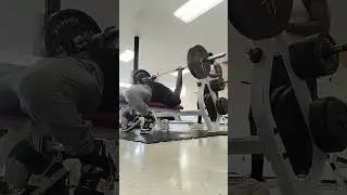 Flatbench Press Therapy 🔱💪🏿🔥🔥🔥 225 for 15 reps