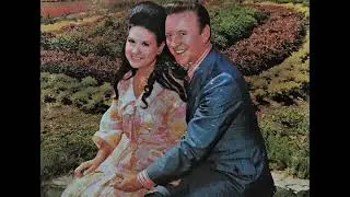 There's A Big Wheel , Kitty Wells & Johnny Wright