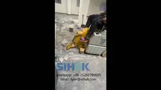 Ride on floor scraper