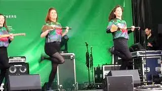 Short Clip Hurling Themed Irish Dance At The London St Patricks Day  ,Trafalgar Square.Sun 16/03/25