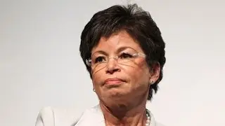 Valerie Jarrett with Stephanie Miller on Fair Pay & Labor Policy