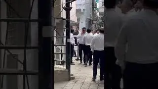 A firing incident at Tis Hazari court, two diff groups of Lawyers group shot in the air #shooting