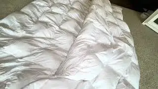 DUMOS Down Comforter Queen Size, Fluffy Duvet Insert, Hotel Feather Comforter Review