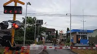 jam 16:42 DHOHO Lewat jpl 188 kondisi masih tahap uji coba ( perlintasan gedog blitar)