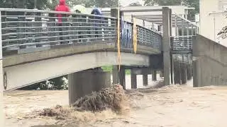 Unwetter St. P&ouml;lten 15.09.2024 Hochwasser Traisen auf H&ouml;he Regierungsviertel