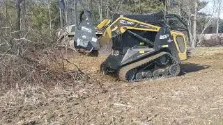 Cutting back field edges with the ASV 120F and  Loftness G3
