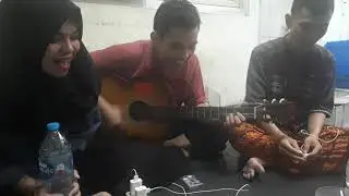 Sandiwara Cinta cover by Helgan, Aris, Ikbal dan Melly