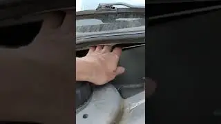 Пежо 206 - замена салонного фильтра за минуту.