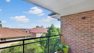 15/2 Mulla Road, Yagoona