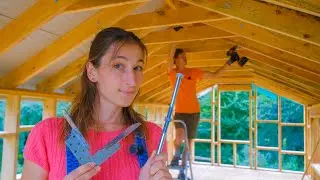 Installing BRACKETS and Reinforcing the ROOF on the TINY House UNDER $5000