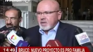 Carlos Bruce: 